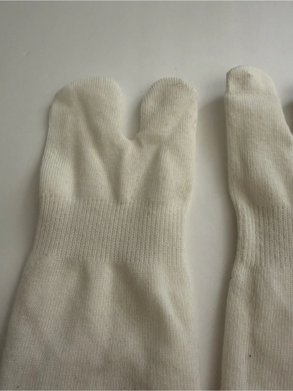 White Tabi Split-Toe Socks